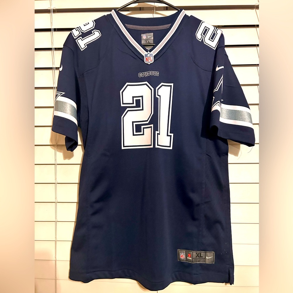 Cowboys Ezekiel Elliott Jersey #21 Size Youth XL (18/20)
